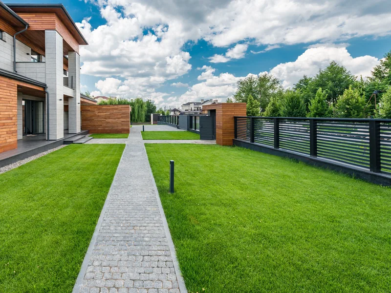 Water-free artificial grass front lawn in Bentwood, San Angelo TX